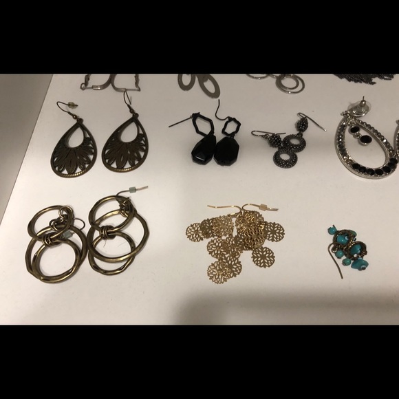 Jewelry - Picture 7 of 8